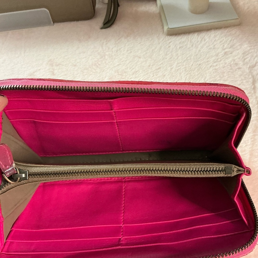 Bottega Veneta Red Intreccitto Zip Wallet - Picture 7 of 14